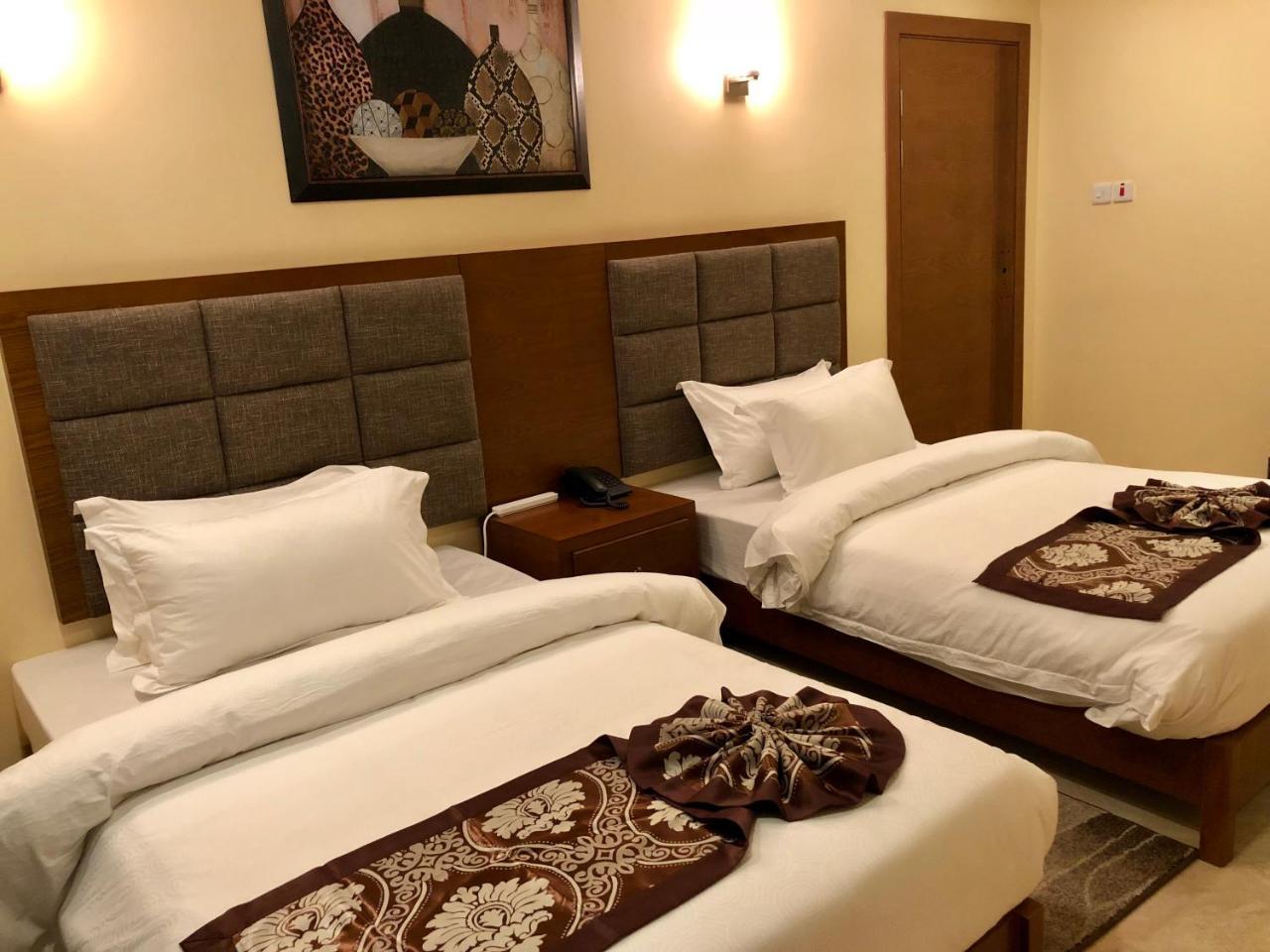 Imperial Hotel & Apartments ダル・エス・サラーム エクステリア 写真